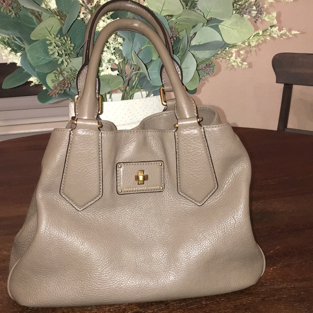Marc Jacob Gray Purse.